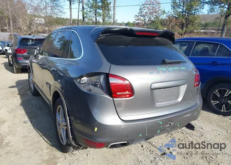 2012 Porsche Cayenne z USA, uszkodzony, nr VIN WP1AA2A27CLA02407